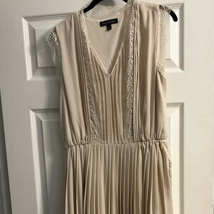 Banana Republic Cream Pleated Midi Dress V-Neck Sleeveless